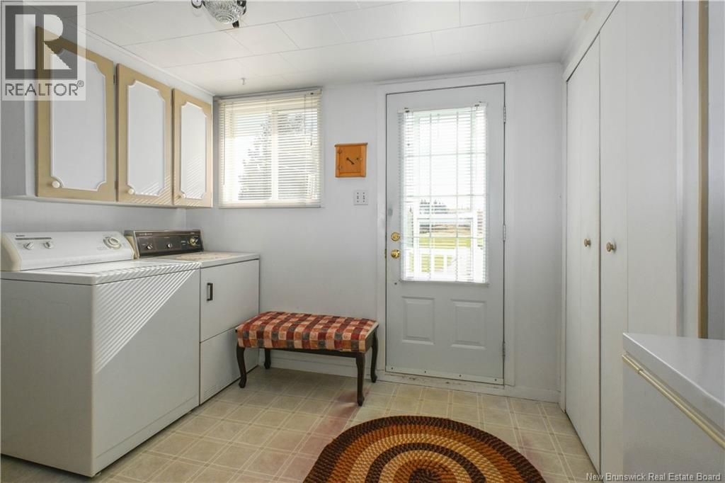 8200 Saint-Paul Street, Bas-Caraquet, New Brunswick  E1W 6E1 - Photo 9 - NB149899
