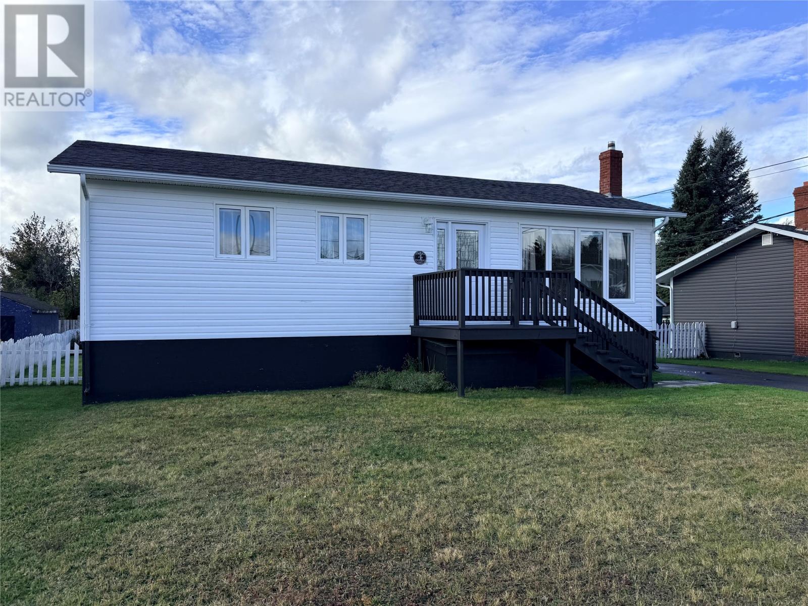 4 Cartwright Street, Grand Falls-Windsor — photo 2