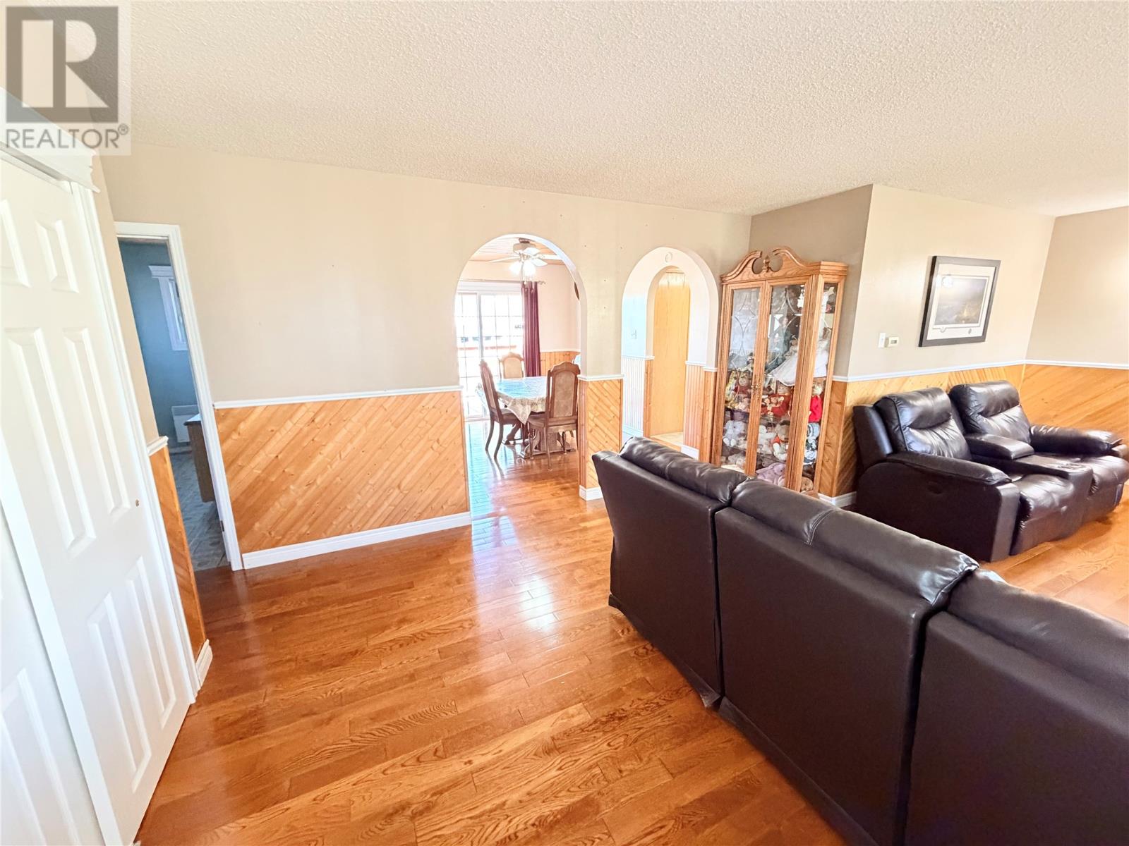 37 Larch Avenue, Cormack — photo 16