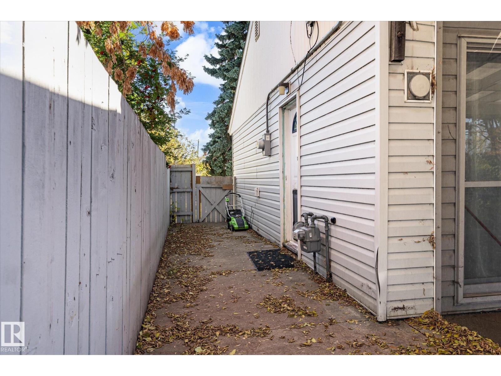 12820 132 ST NW