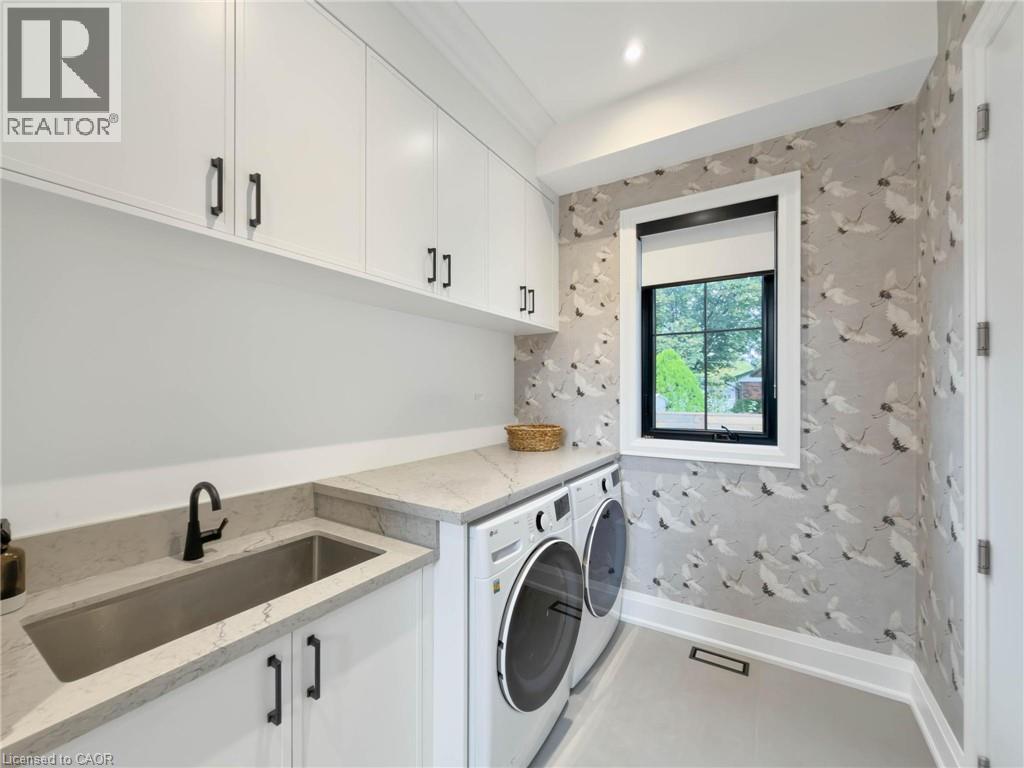 260 Kent Crescent, Burlington, Ontario  L7L 4T1 - Photo 8 - 40868089