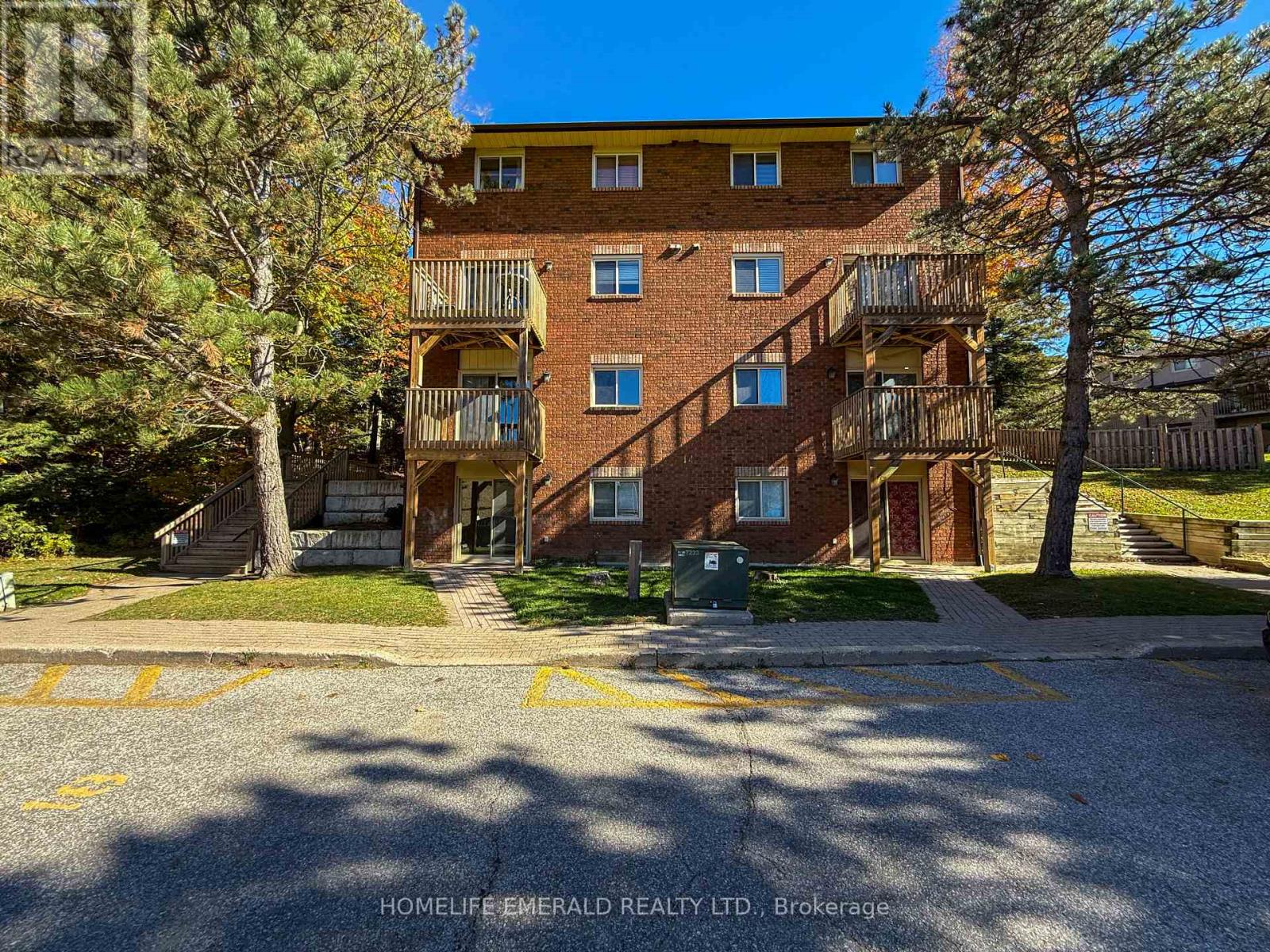 8 - 14 SHADOWOOD ROAD, barrie (ardagh), Ontario