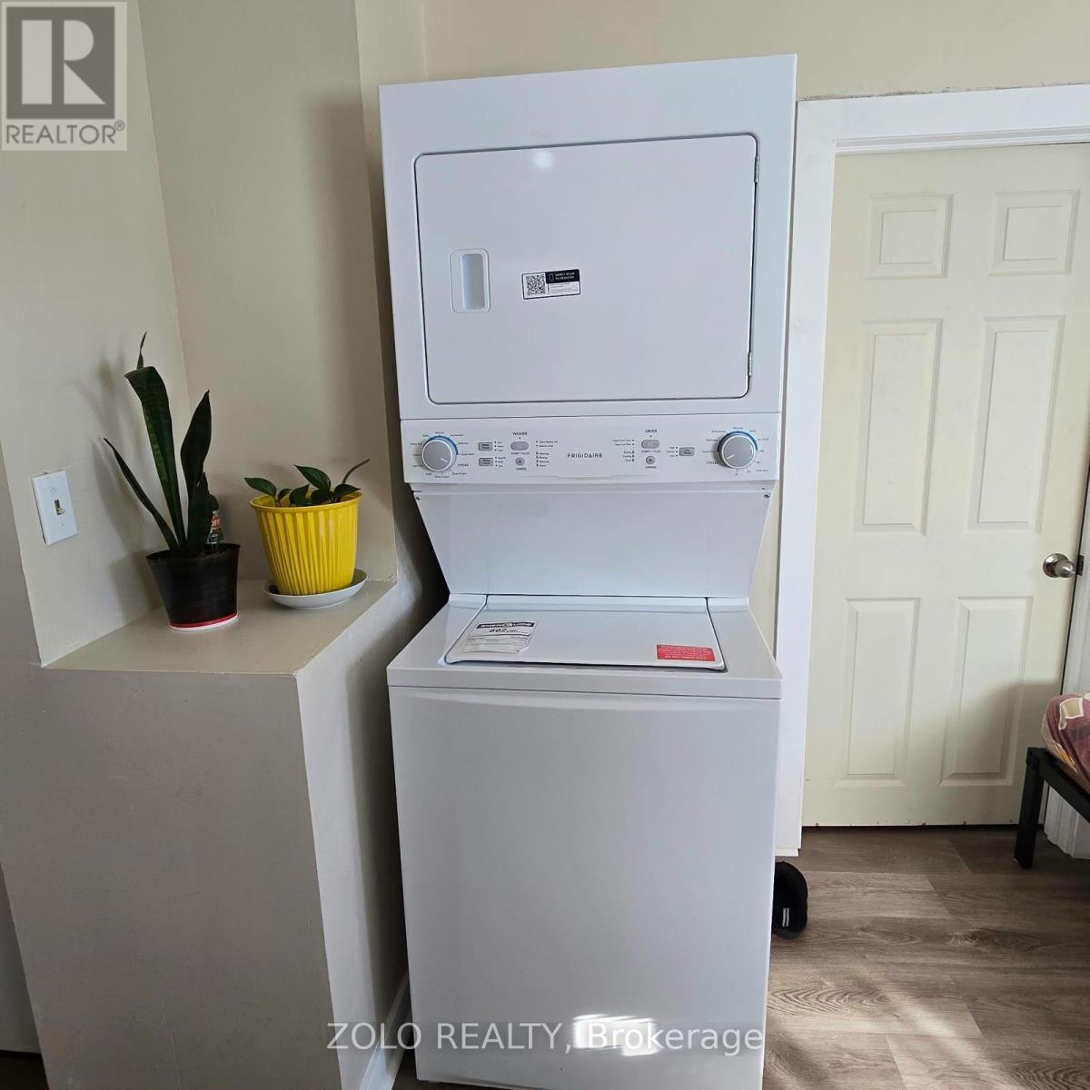 Upper Unit - 309 Cedar Street N, Timmins, Ontario  P4N 6J7 - Photo 7 - T14094440