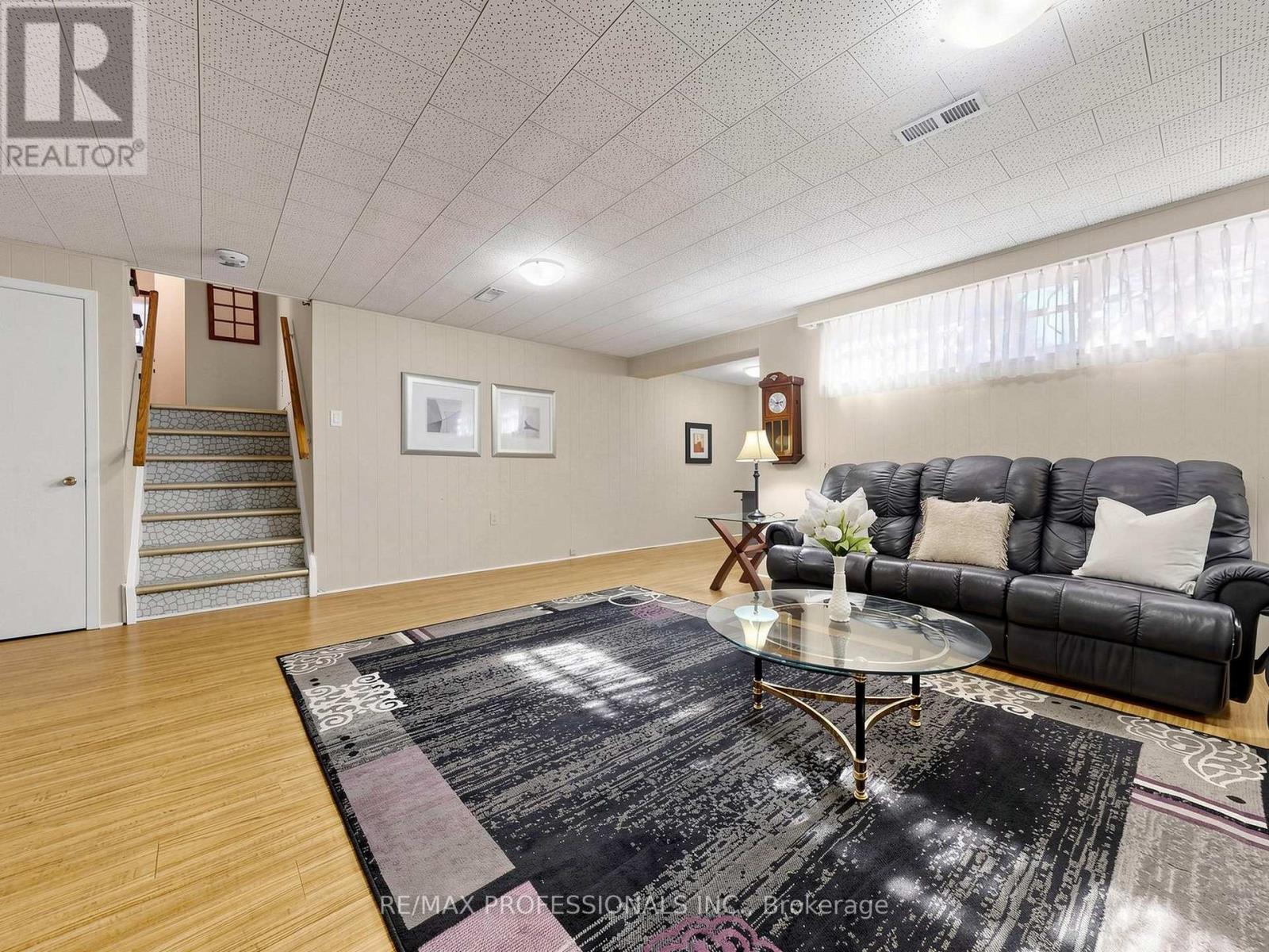 32 Summitcrest Drive, Toronto, Ontario  M9P 1H2 - Photo 31 - W14094454