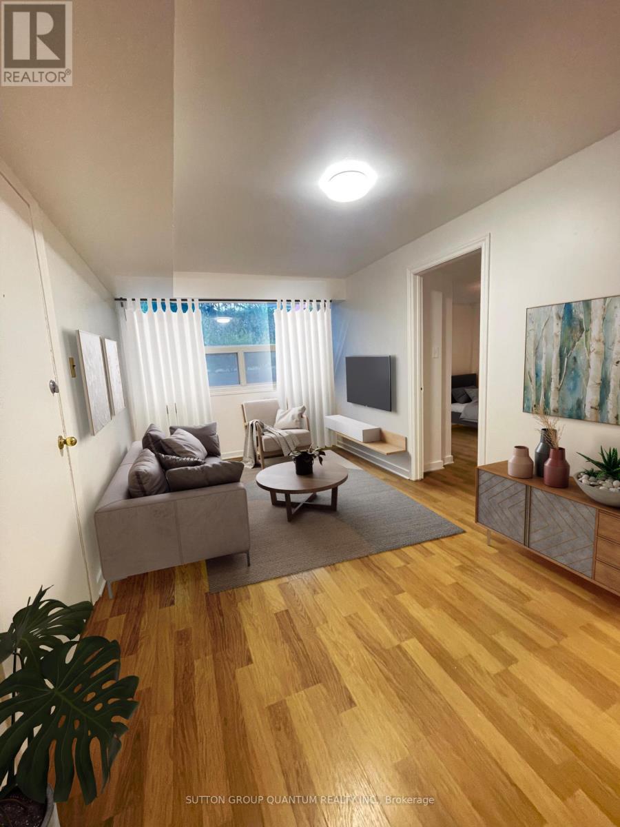 #2 - 339 Lakeshore Road E, Mississauga, Ontario  L5G 1E7 - Photo 5 - W14094564