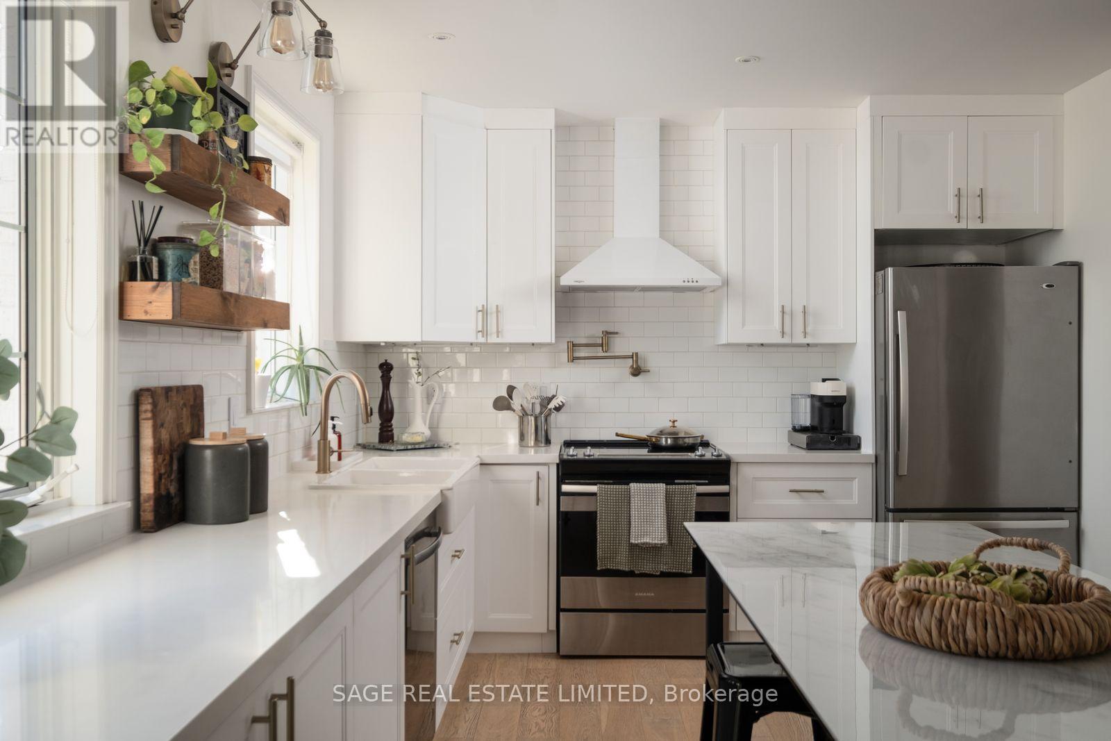 11 Maple Boulevard, Toronto, Ontario  M8V 2B7 - Photo 10 - W14094566