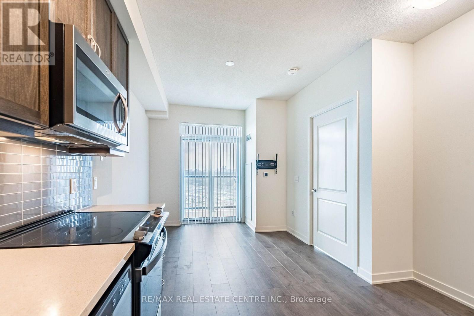 2510 - 38 Annie Craig Drive, Toronto, Ontario  M8V 0G9 - Photo 10 - W14094580