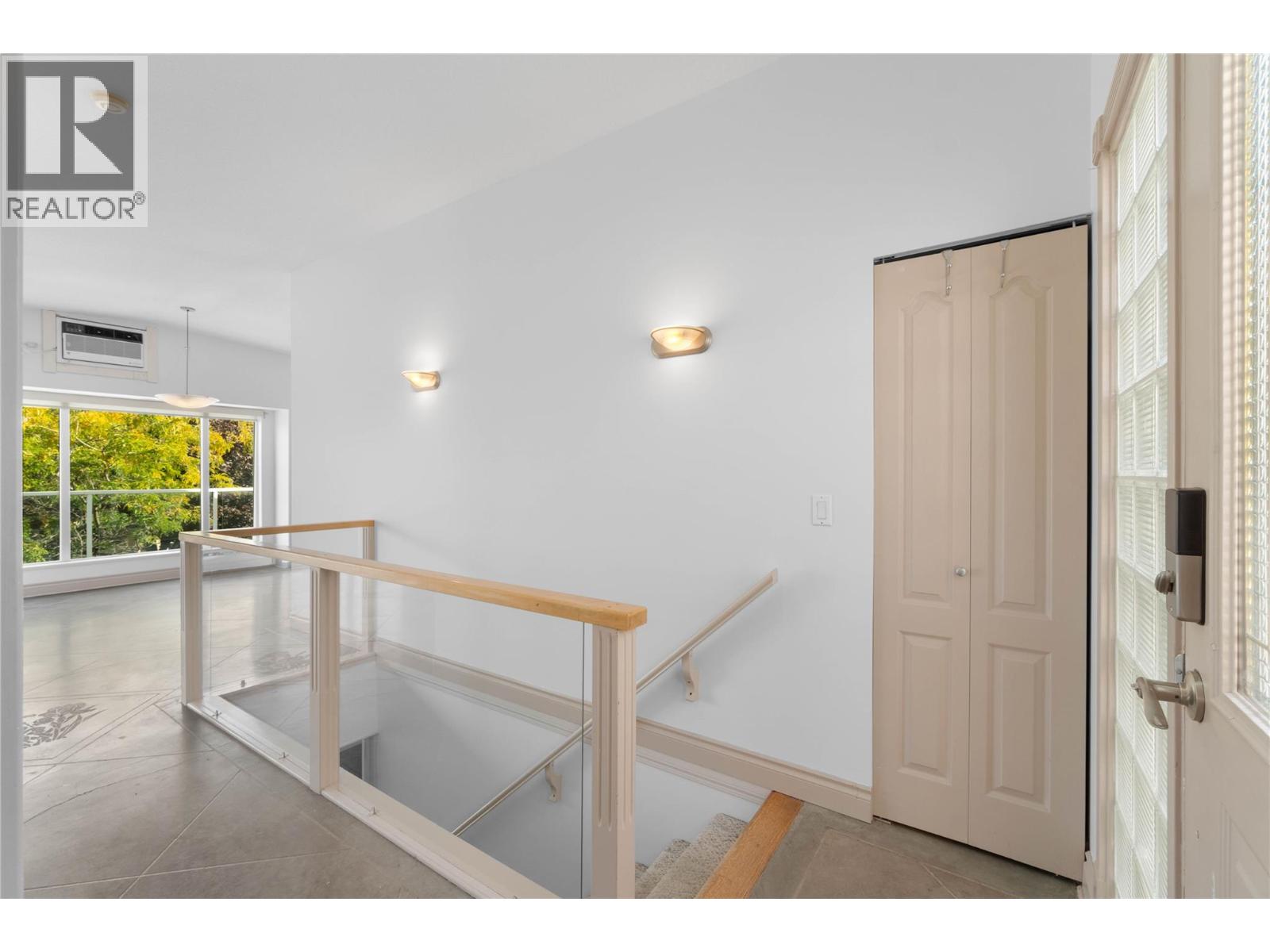 15 Hudson's Bay Trail Unit# 803 Kamloops Photo 18