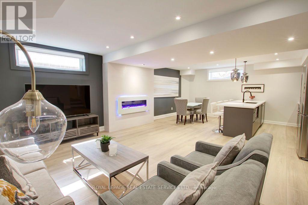 Unit 2 - 164 Maurice Drive, Oakville, Ontario  L6K 2W9 - Photo 18 - W14094614