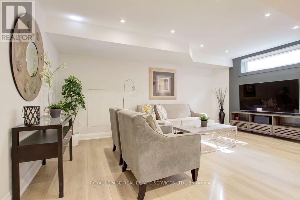 Unit 2 - 164 Maurice Drive, Oakville, Ontario  L6K 2W9 - Photo 22 - W14094614
