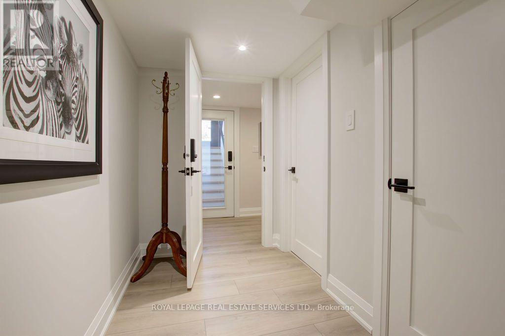 Unit 2 - 164 Maurice Drive, Oakville, Ontario  L6K 2W9 - Photo 38 - W14094614