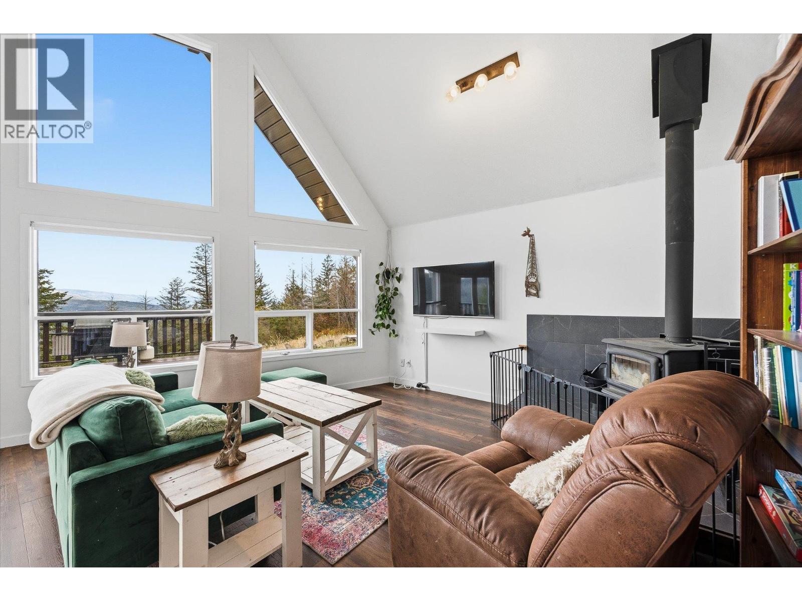 1957 Huckleberry Road, Kelowna, British Columbia  V1X 4K4 - Photo 10 - 10390218