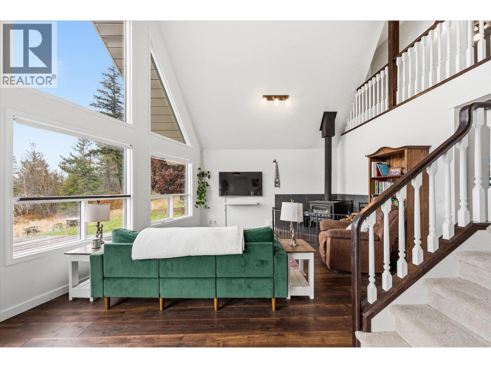 1957 Huckleberry Road, Kelowna, British Columbia  V1X 4K4 - Photo 7 - 10390218