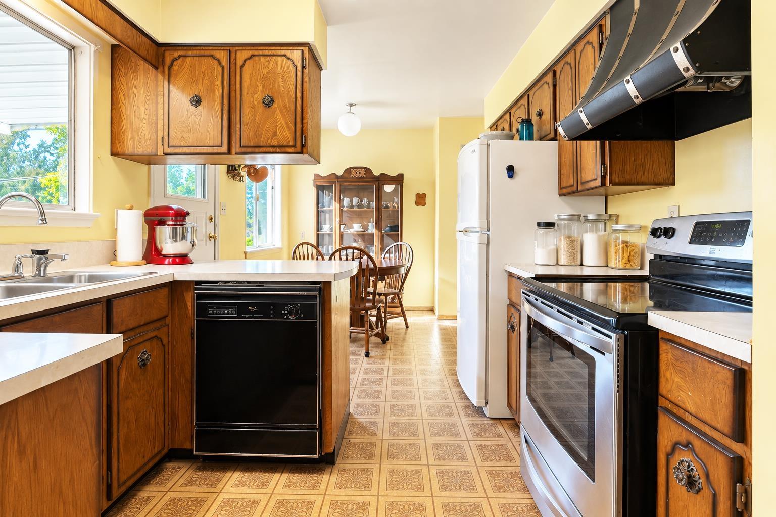 10965 Jay Crescent, Surrey, British Columbia  V3R 5B3 - Photo 3 - R3176547