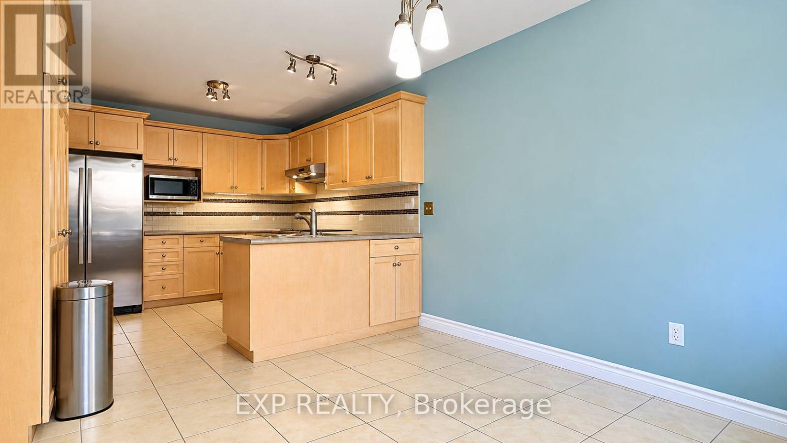 Upper - 487 Brentcliffe Drive, Waterloo, Ontario  N2T 2R8 - Photo 7 - X14094472
