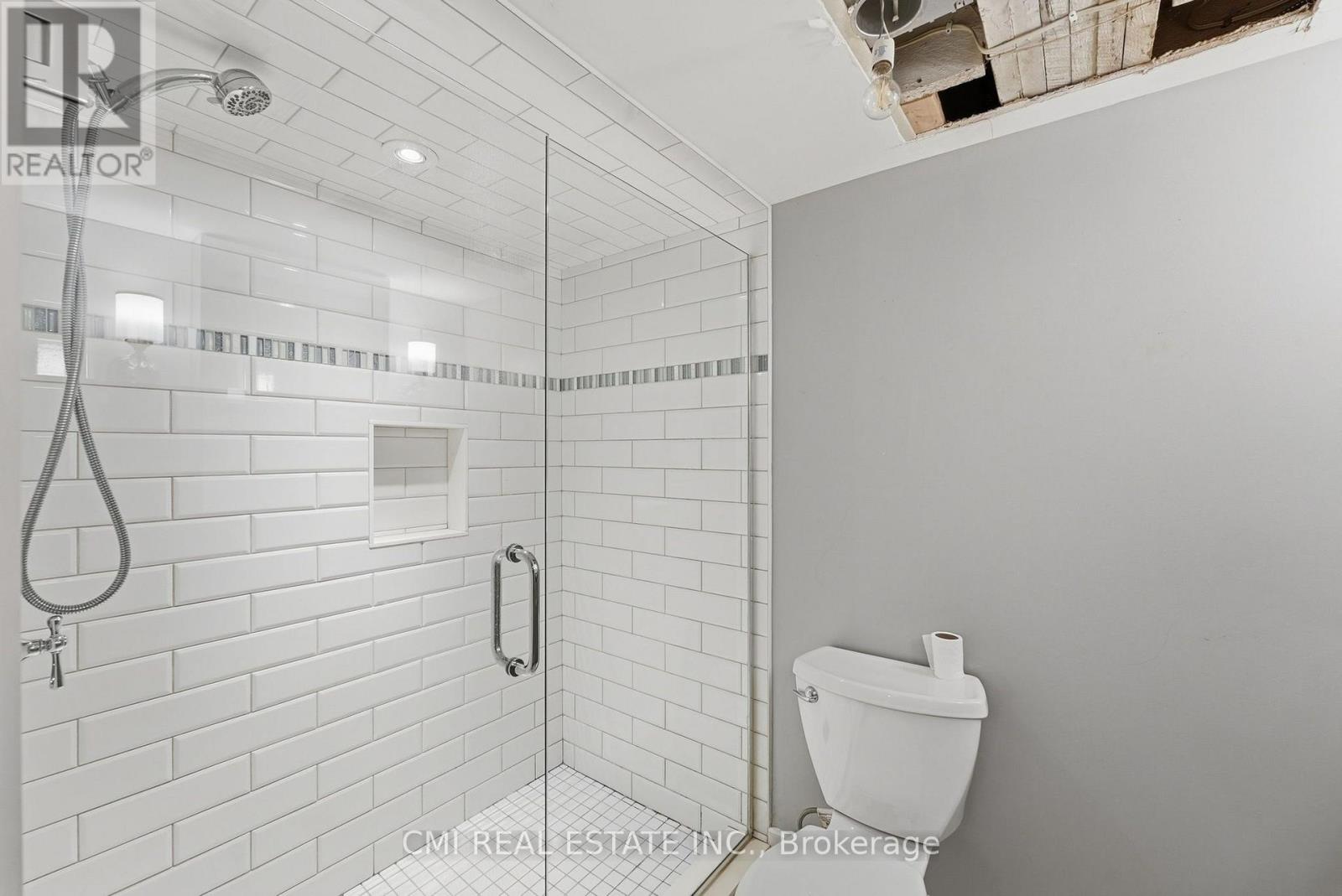 132 Base Line Road E, London South, Ontario  N6C 2N8 - Photo 37 - X14094598