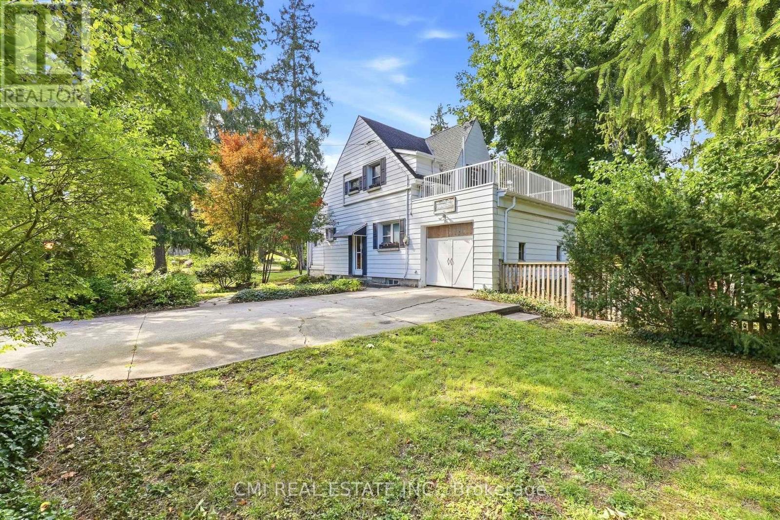 132 Base Line Road E, London South, Ontario  N6C 2N8 - Photo 5 - X14094598