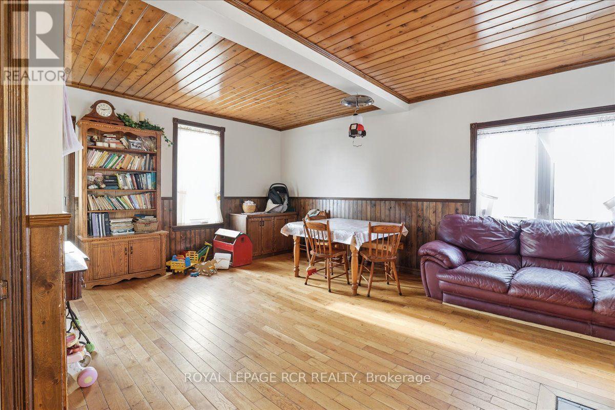 349 20 Road, Kincardine, Ontario  N2Z 2X4 - Photo 6 - X14094600