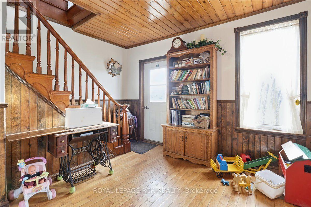 349 20 Road, Kincardine, Ontario  N2Z 2X4 - Photo 7 - X14094600