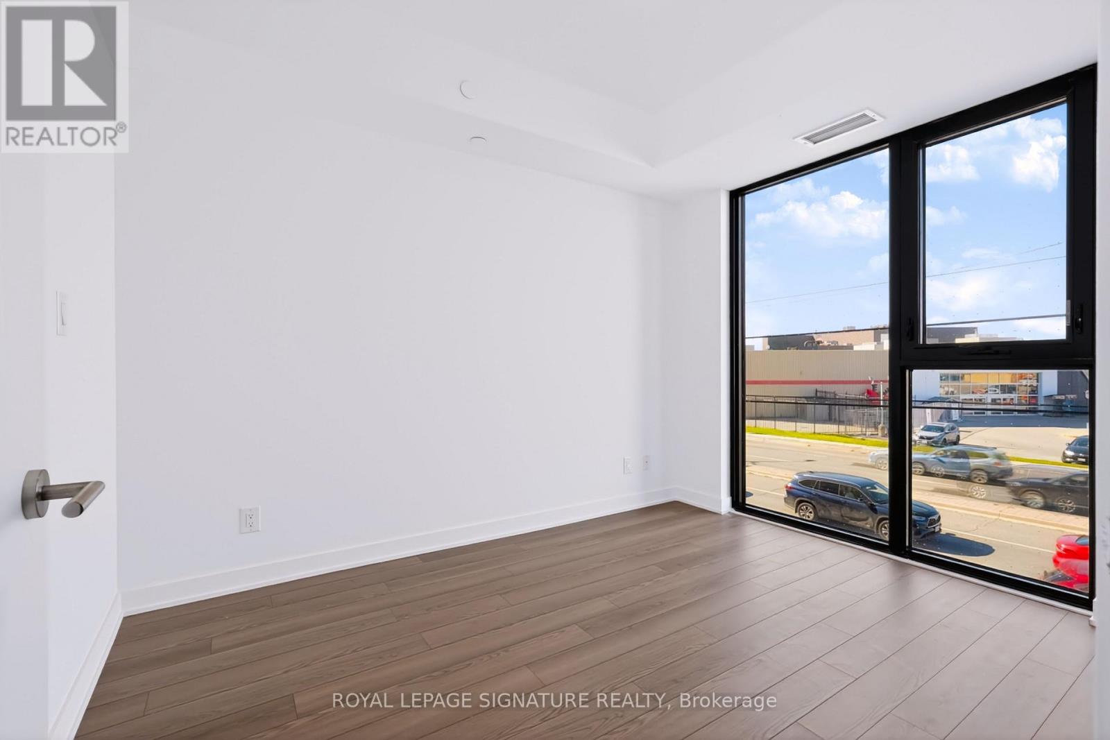 212 - 2799 Kingston Road, Toronto, Ontario  M1M 1N1 - Photo 10 - E14086308