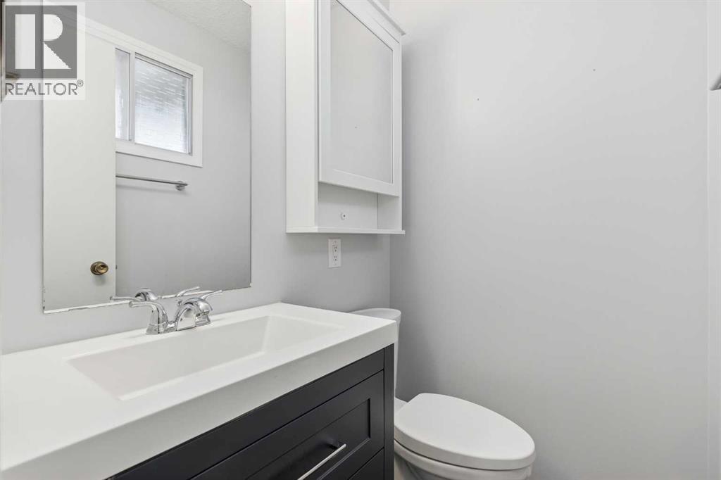440 Lynnover Way Se, Calgary, Alberta  T2C 1L1 - Photo 13 - A2352277