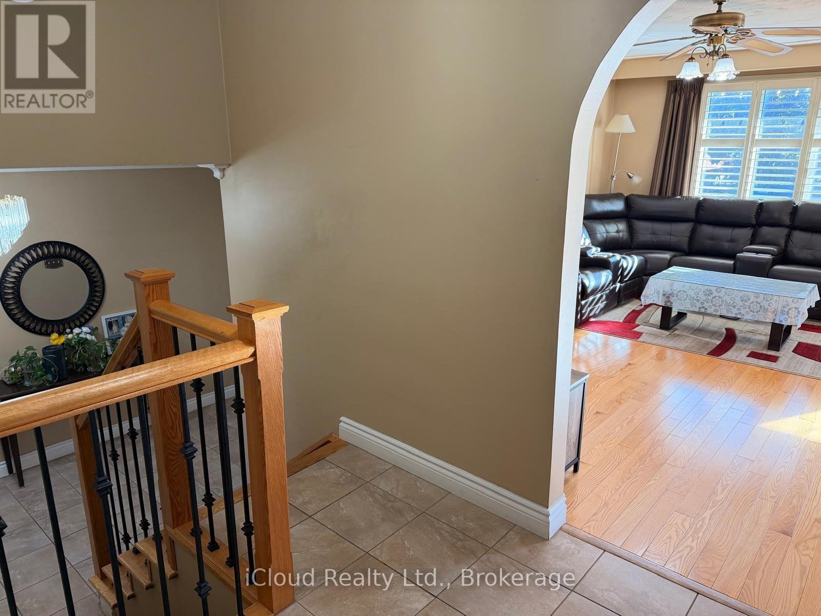 22 Seaton Place Drive, Hamilton, Ontario  L8E 3E5 - Photo 5 - X14094542