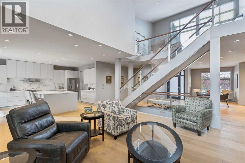 18 West Point Mews SW