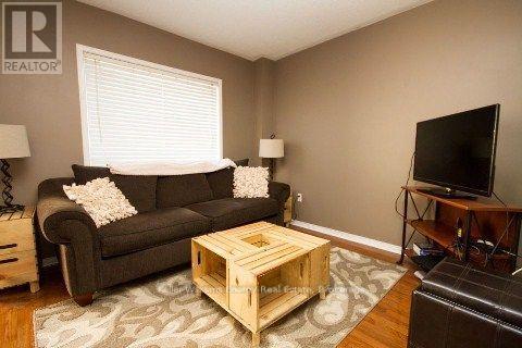 93 Robideau Place, Whitby, Ontario  L1R 3G7 - Photo 13 - E14094674