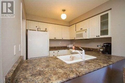 93 Robideau Place, Whitby, Ontario  L1R 3G7 - Photo 9 - E14094674