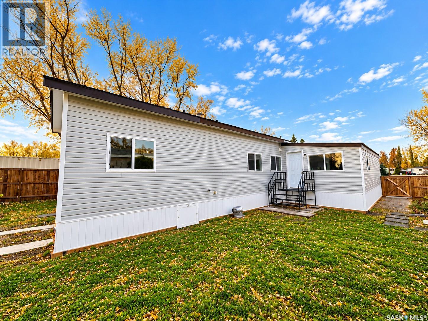 72 1035 Boychuk Drive, Saskatoon, Saskatchewan  S7H 5B2 - Photo 4 - SK051369