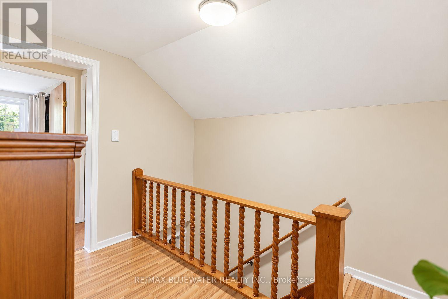 1601 Greenway Drive, North Middlesex, Ontario  N0M 2K0 - Photo 31 - X14094762