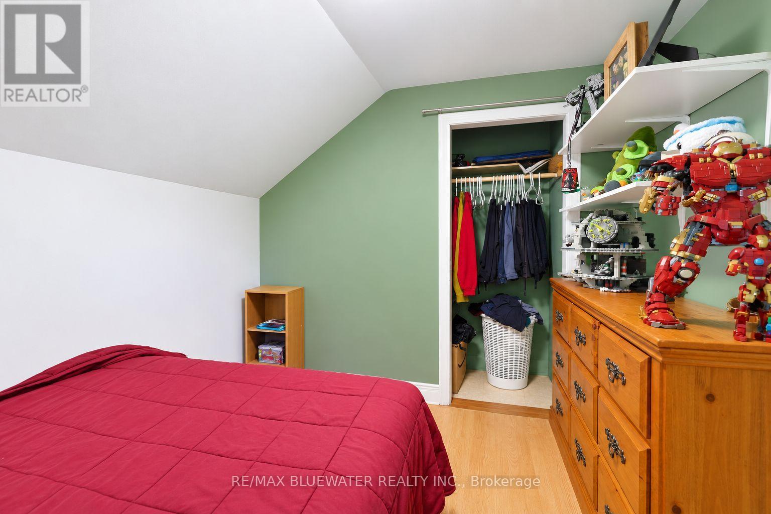 1601 Greenway Drive, North Middlesex, Ontario  N0M 2K0 - Photo 35 - X14094762