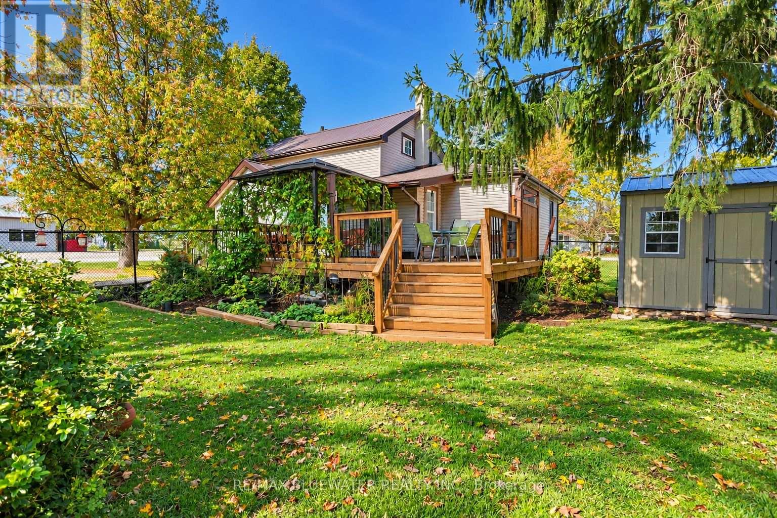 1601 Greenway Drive, North Middlesex, Ontario  N0M 2K0 - Photo 37 - X14094762