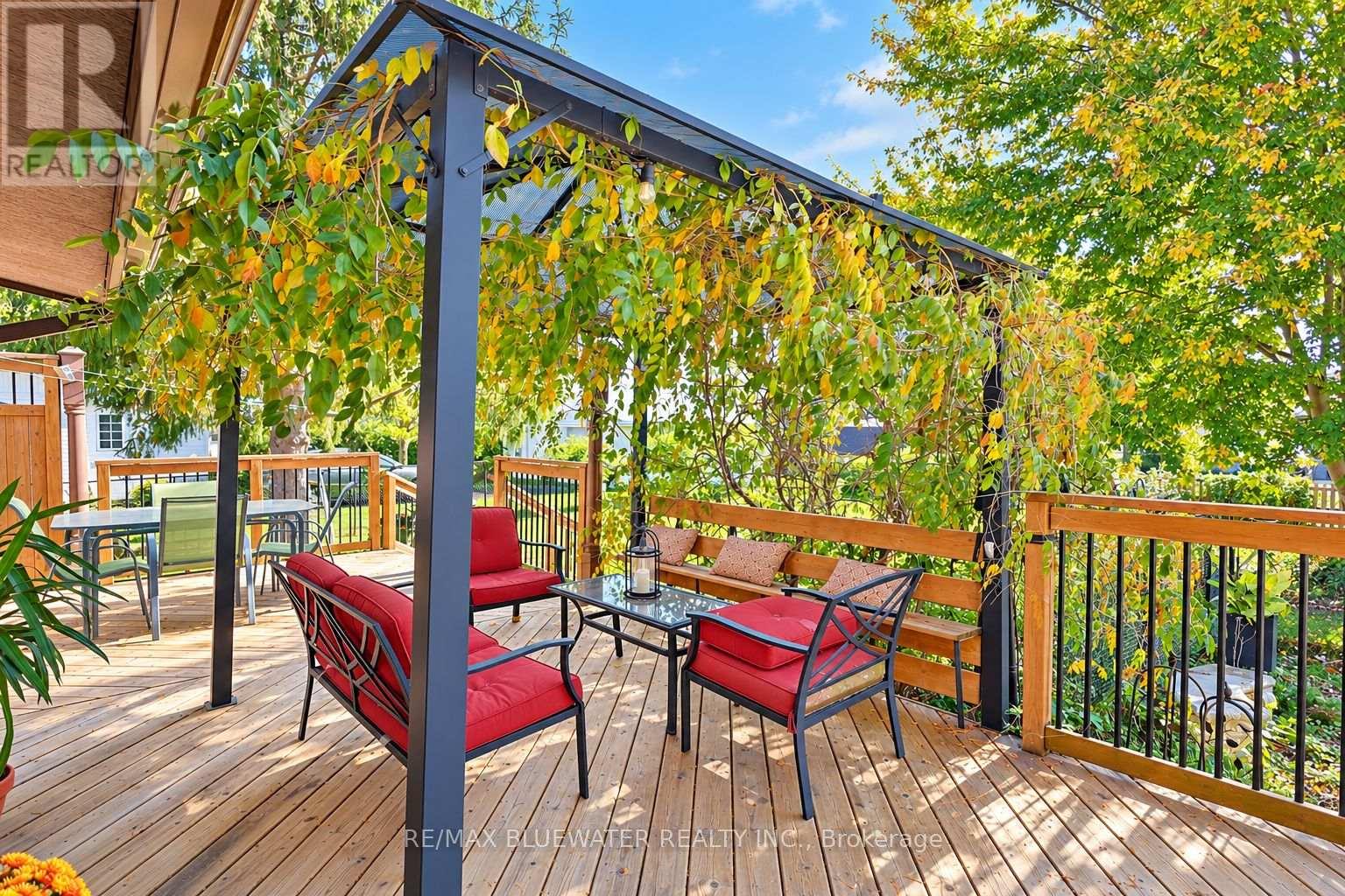 1601 Greenway Drive, North Middlesex, Ontario  N0M 2K0 - Photo 40 - X14094762