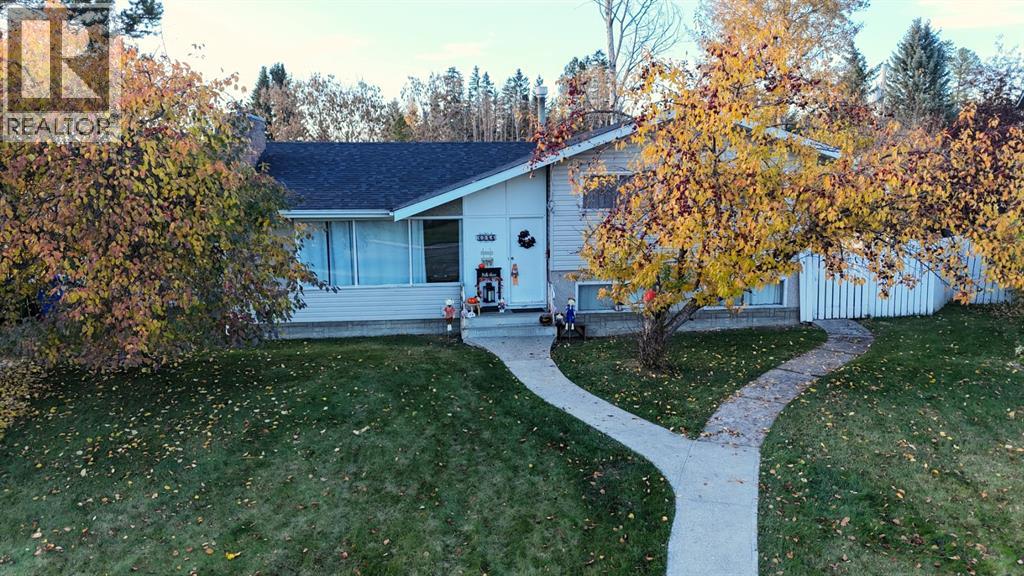 4354 9 Avenue, Edson, Alberta  T7E 1B4 - Photo 1 - A2352913