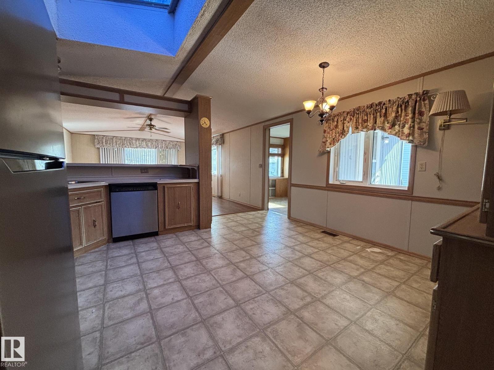 98 Evergreen PA NW