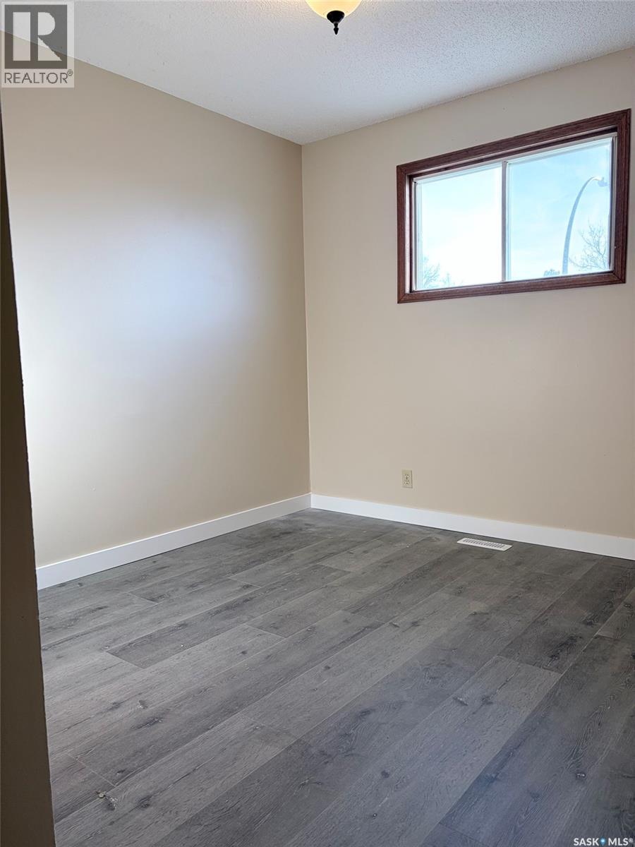 223-225 Wakabayashi Way, Saskatoon, Saskatchewan  S7K 7M4 - Photo 26 - SK047401
