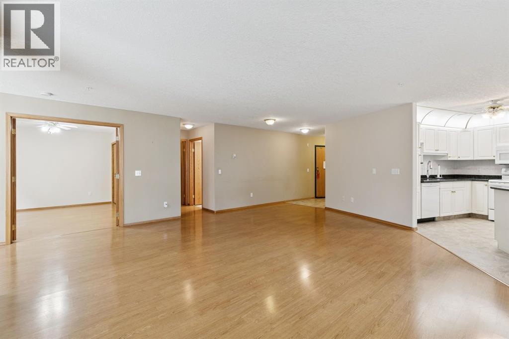 107, 7239 Sierra Morena Boulevard Sw, Calgary, Alberta  T3H 3L7 - Photo 15 - A2349309