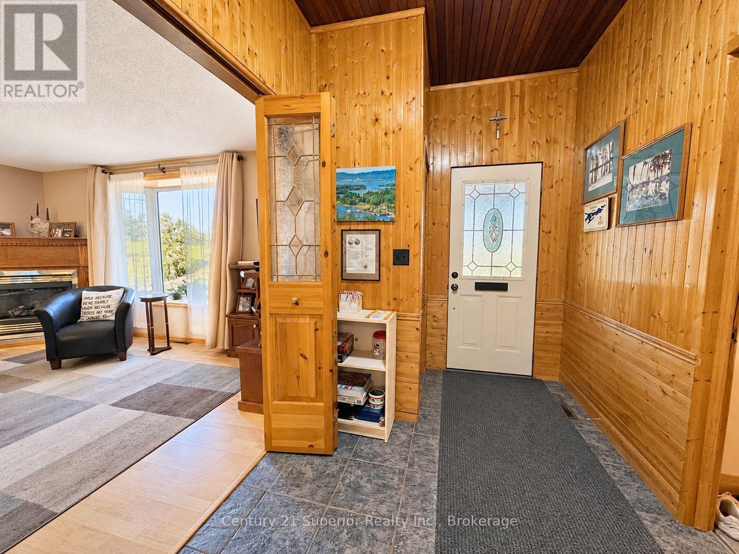 136 First Street, Nipigon, Ontario  P0T 2J0 - Photo 5 - X14094670