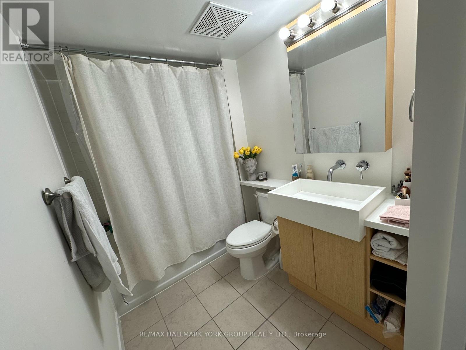 1709 - 11 Brunel Court, Toronto, Ontario  M5V 3Y3 - Photo 7 - C14094650