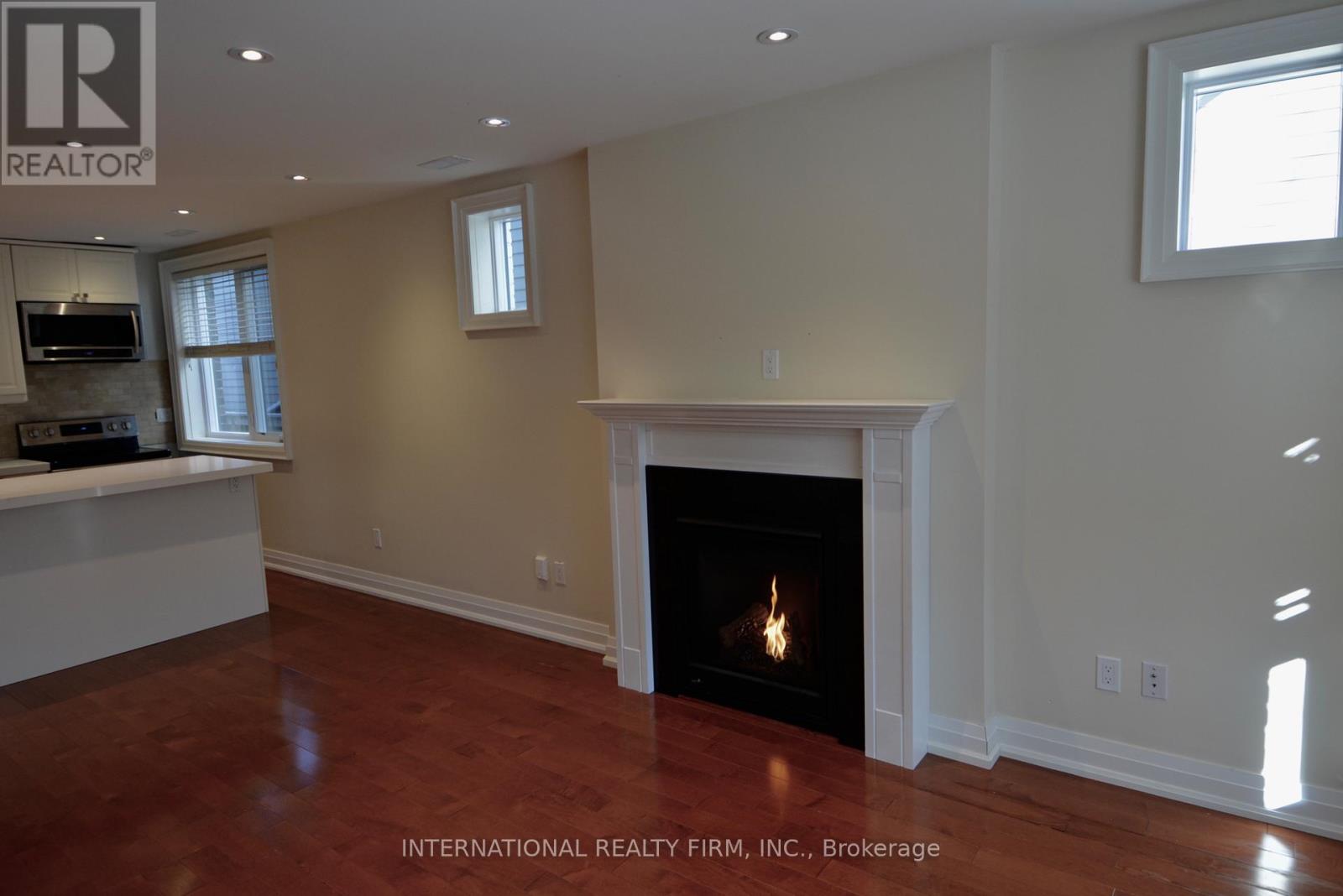 Main Floor - 24 Duggan Avenue, Toronto, Ontario M4V 1Y2 - Photo 24 - C14094764
