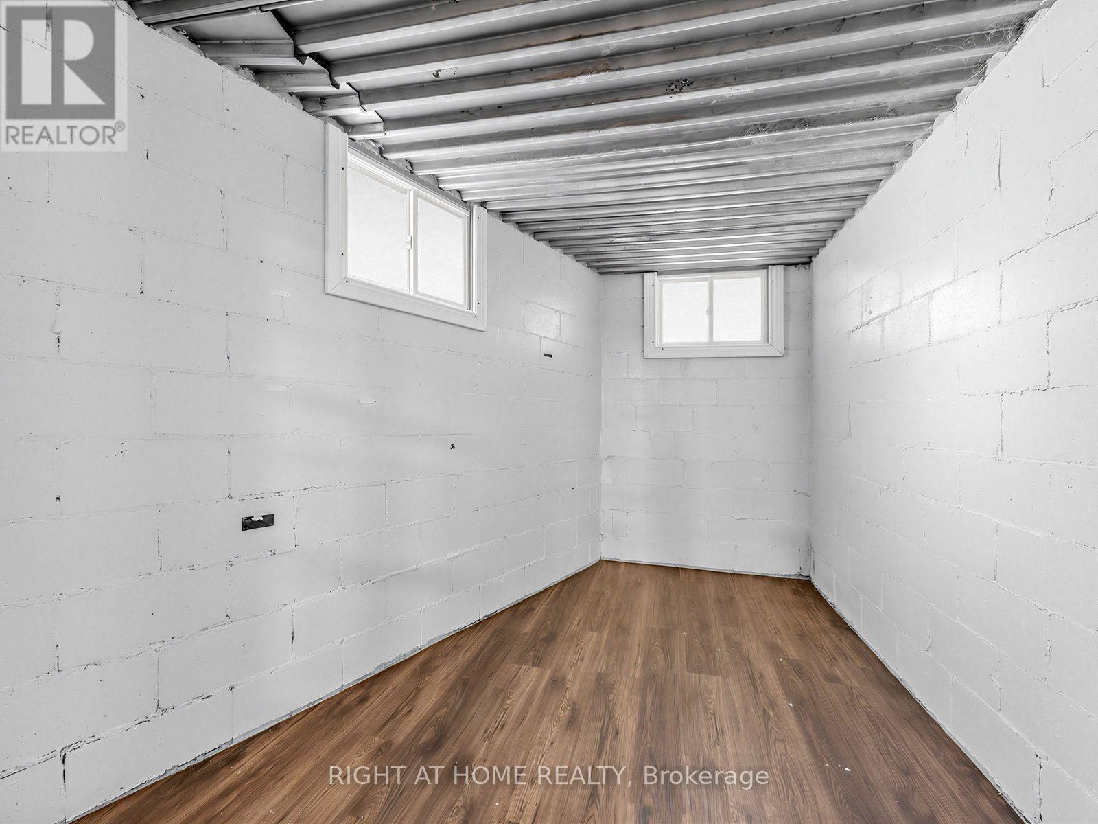 Lower - 20 Kildonan Drive, Toronto, Ontario  M1N 3B5 - Photo 10 - E14094716
