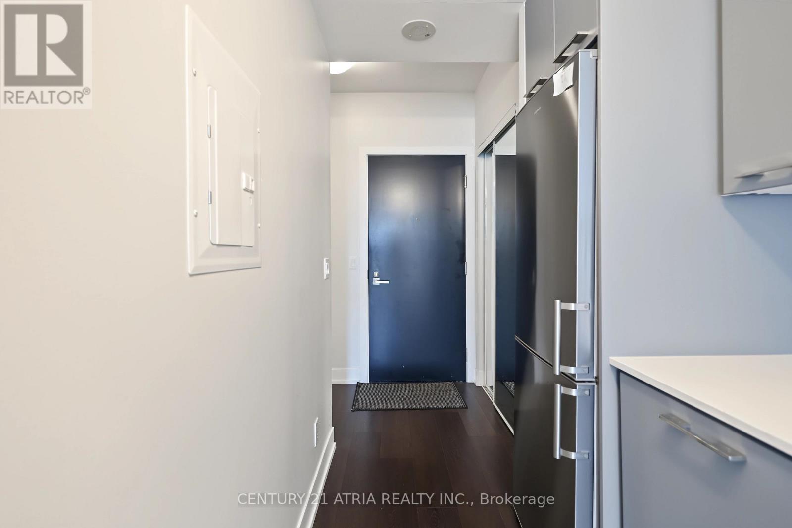 528 - 9471 Yonge Street, Richmond Hill, Ontario L4C 0Z5 - Photo 2 - N14094718
