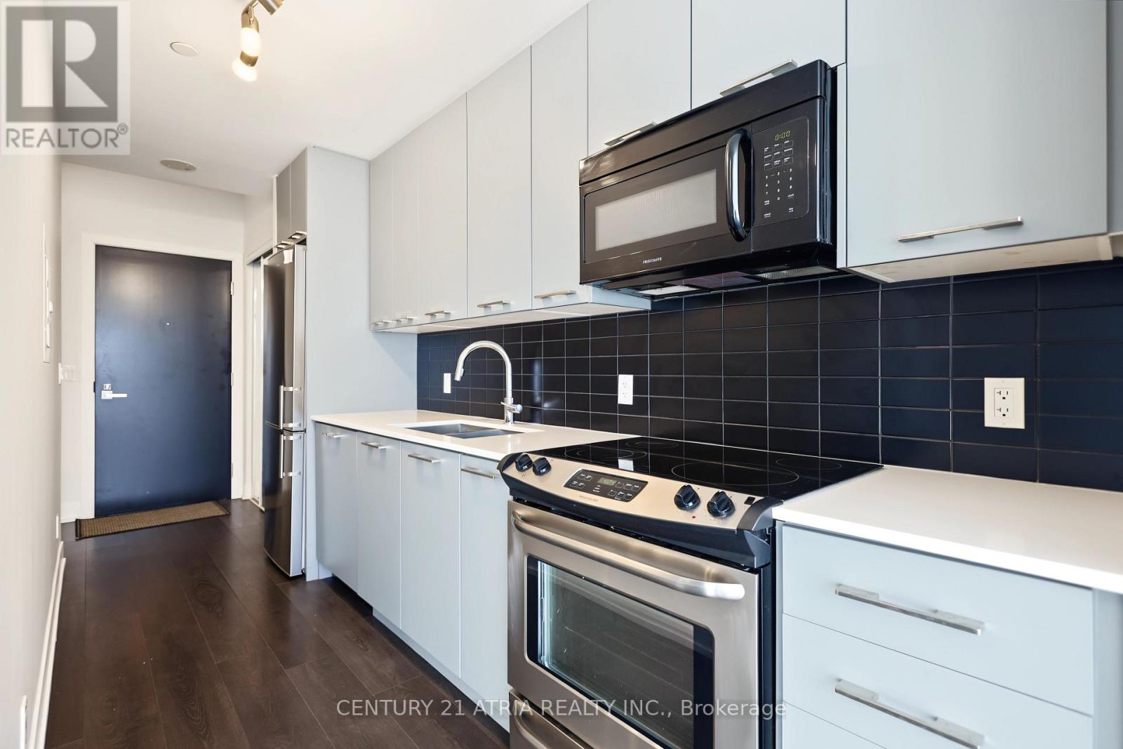 528 - 9471 Yonge Street, Richmond Hill, Ontario L4C 0Z5 - Photo 3 - N14094718