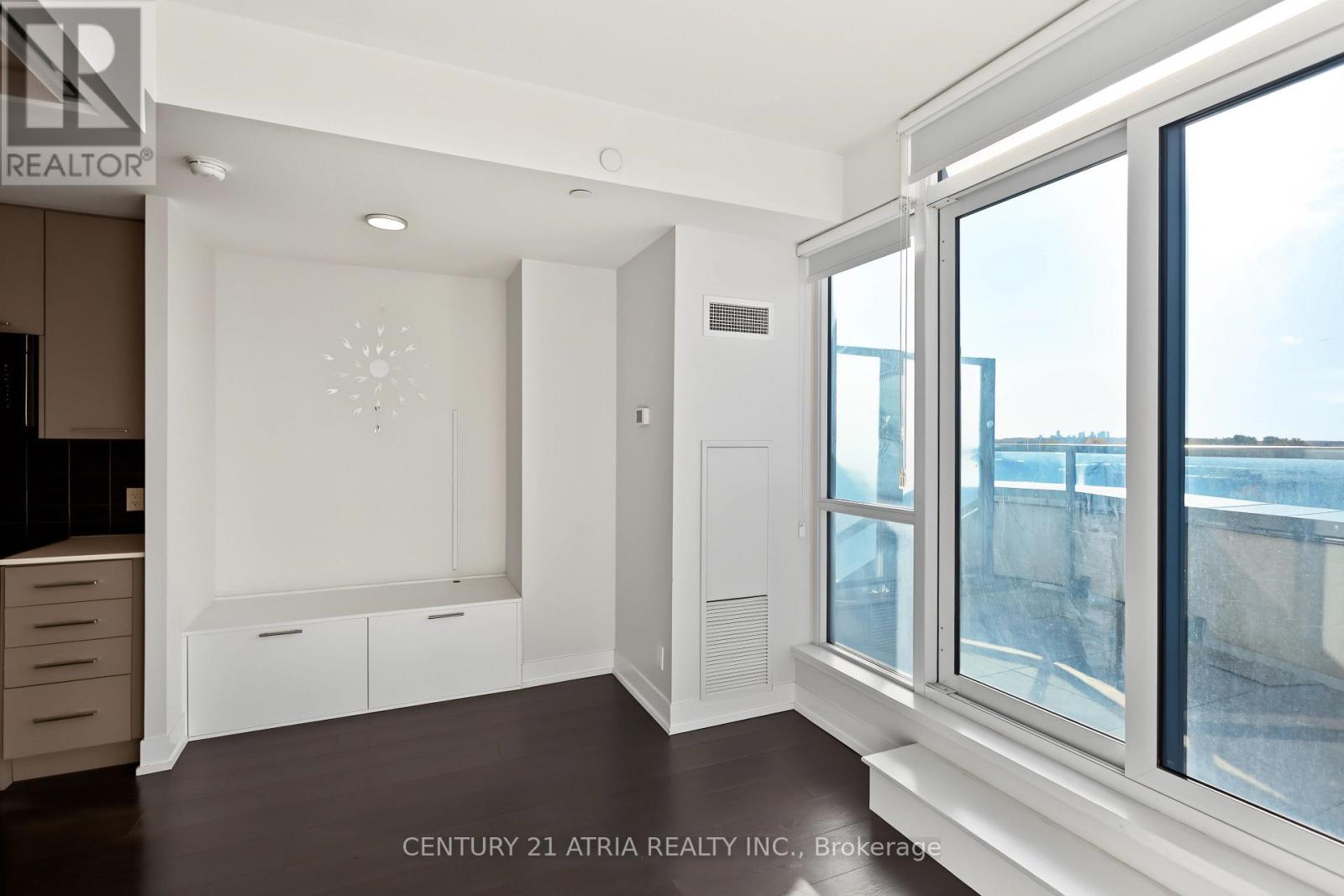 528 - 9471 Yonge Street, Richmond Hill, Ontario L4C 0Z5 - Photo 7 - N14094718