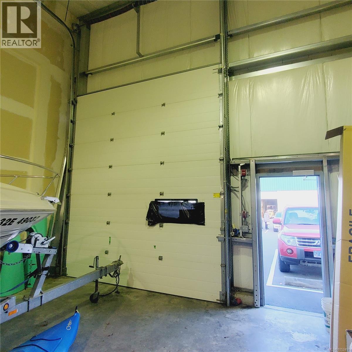 205 1120 Industrial Way, Parksville, British Columbia  V9P 2W8 - Photo 2 - 1052491
