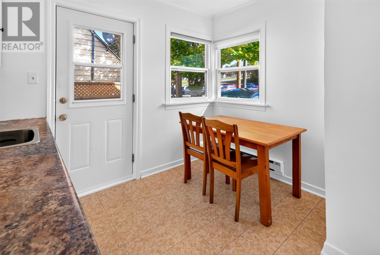 122 Empire Avenue, St. John's — photo 5