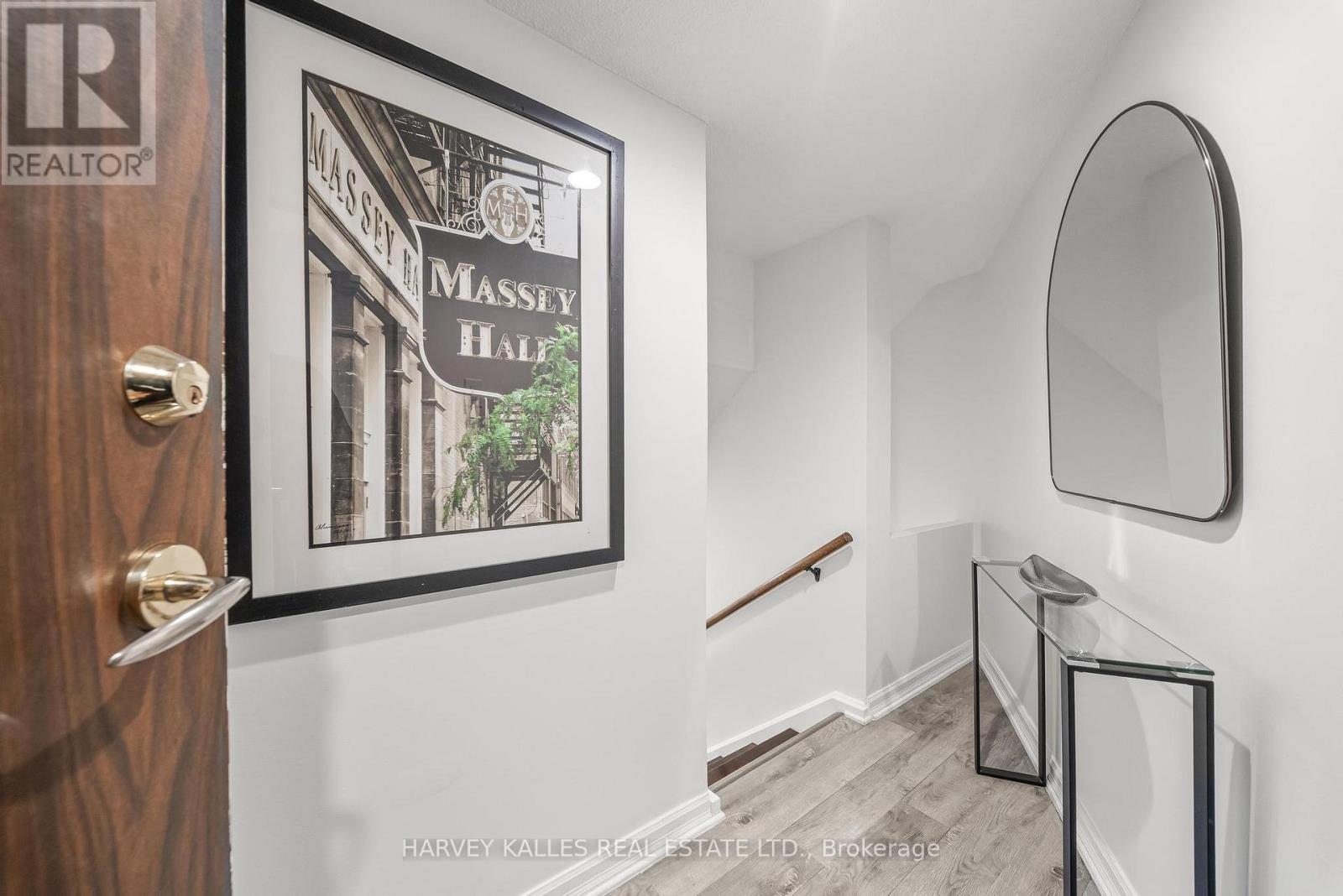 C32 - 300 MILL ROAD, Toronto, Ontario