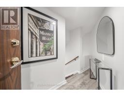 C32 - 300 MILL ROAD, Toronto, Ontario