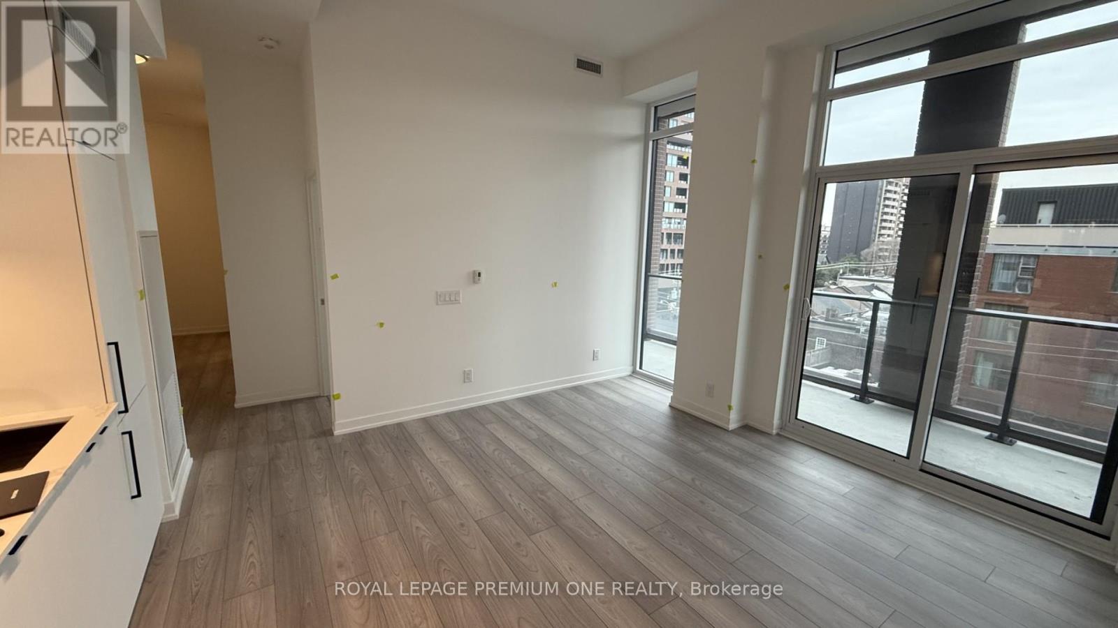 430 - 285 Dufferin Street W, Toronto, Ontario  M6K 1E6 - Photo 11 - W14094658